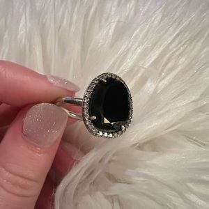pandora glamorous legacy black spinel ring